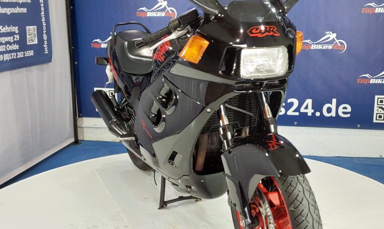 Honda CBR 1000 F SC21