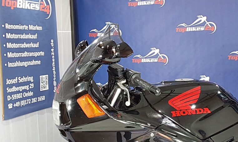 Honda CBR 1000 F SC21